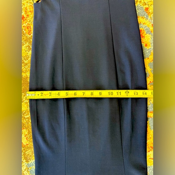 AQUA sleeveless gown. Like New condition. Size 2. Made in USA - Picture 11 of 12